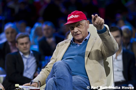 ラウダ、テレビ解説も兼務