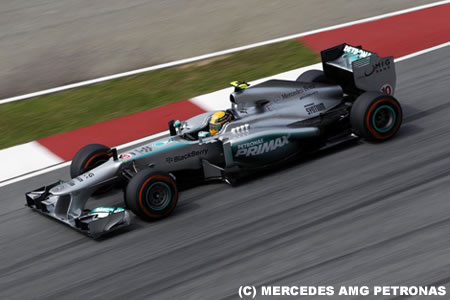 ハミルトン「明日はドライコンディションでのレースを期待」