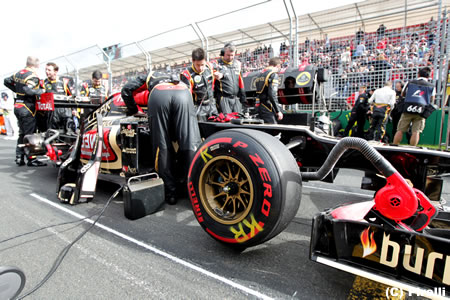 フェラーリやロータスはタイヤの変更に反対