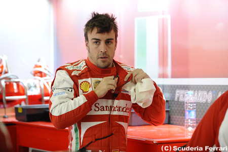 マッサに予選で4連敗中のアロンソ、皮肉で返す