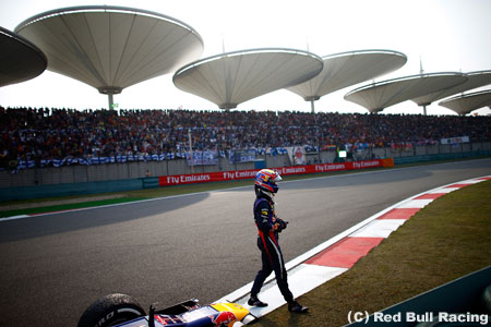 レッドブル、陰謀説は「まったくのデタラメ」