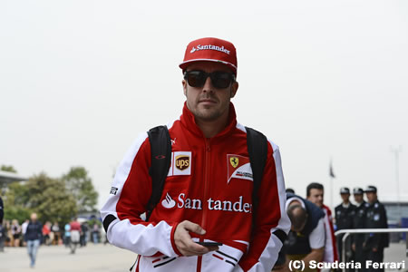 アロンソ「現時点では勝てるクルマではない」