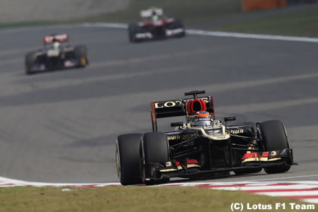 ロータス、速さの秘密はアクティブサスペンション？