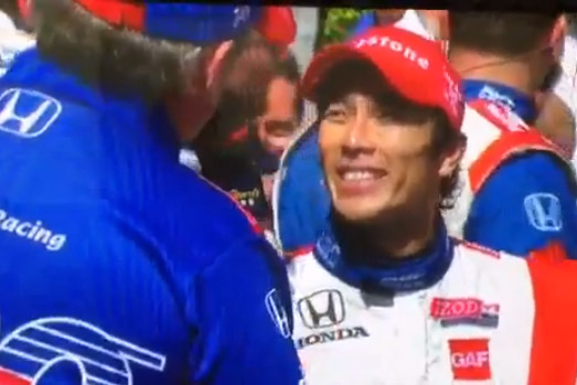 【動画】佐藤琢磨、インディ初優勝直後のインタビュー