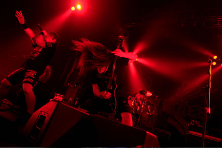 モンスターエナジー、スポンサー契約のマキシマム・ザ・ホルモンと渋谷でイベント