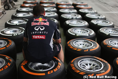 レッドブル「できるだけ早期に」タイヤ改良を望む