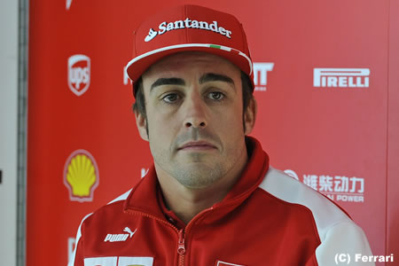 ドメニカリとアロンソ、フェラーリの反撃を予告