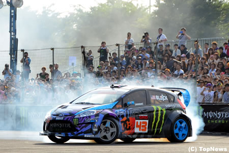 ケン・ブロックのドリフトイベントに9000人が熱狂