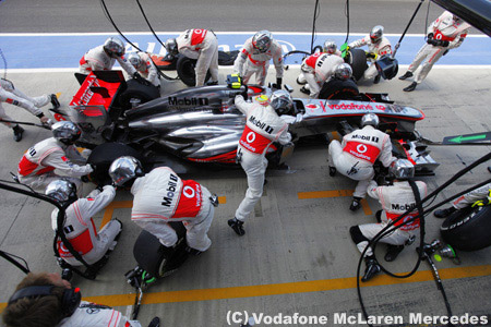 マクラーレン、来シーズンの開発に専念