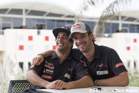 レッドブルのシート争い、リカルドにチームメートがエール