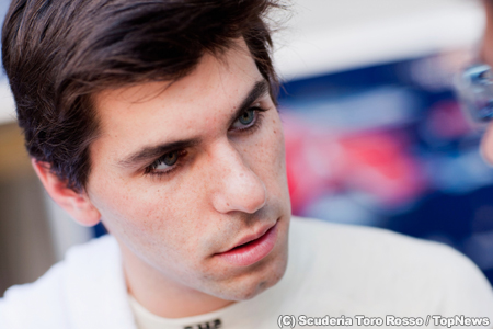 アルグエルスアリ、2014年はインディカーに転向か