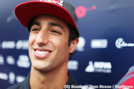 お尻が大きすぎたと認めたリカルド