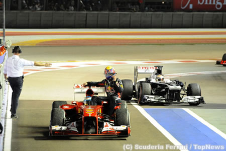 アロンソのクルマに乗ったウェバー、次戦韓国GPで10グリッド降格