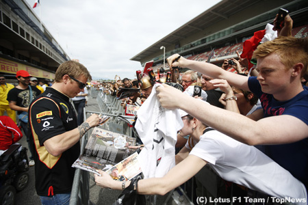 ライコネンと契約したフェラーリは「まともじゃない」とビルヌーブ