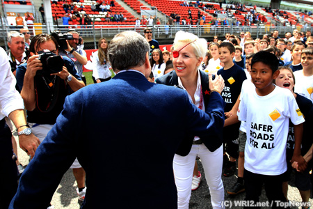 デ・ビロタの父「親愛なるみなさん、マリアは行ってしまいました」