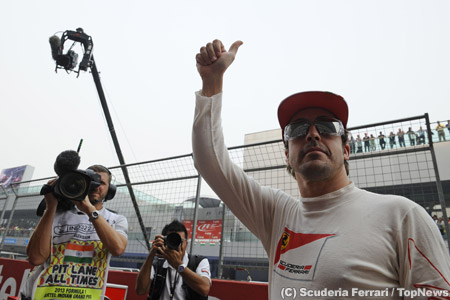 レッドブル総帥、アロンソの心理戦を語る