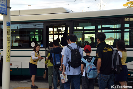 白子駅にはすでにファンの姿が！＝F1日本GP