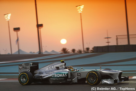 ハミルトン「リアで何かが壊れた」