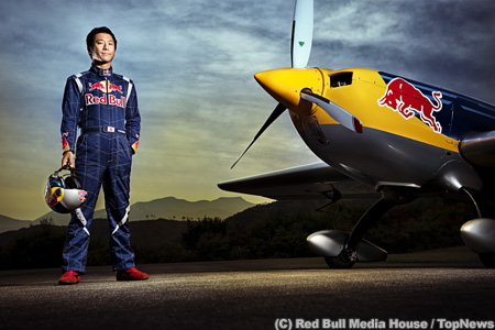 室屋義秀、レッドブル・エアレース・ワールドチャンピオンシップ2014に参戦