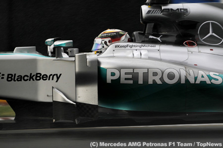 メルセデスのエンジンは900馬力を発生するモンスター