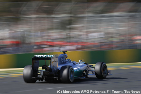 メルセデスが燃料流量制限違反か