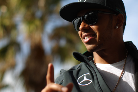 ハミルトン、チームのホームレースで優勝を狙う