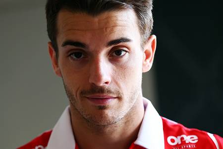 ビアンキとペレスが体調不良？