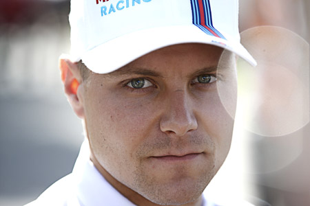 ボッタス、レッドブルを妨害で3グリッド降格