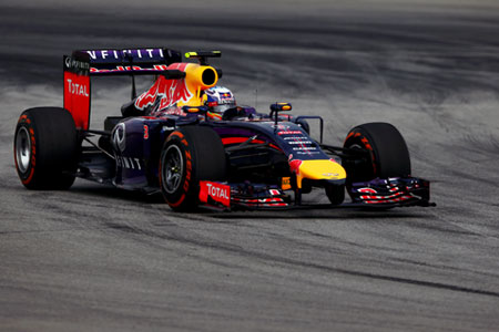 レッドブルには要注意とラウダ