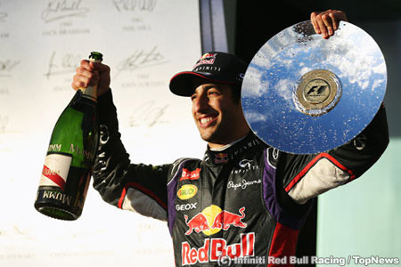 メルセデスAMGの「攻撃的な態度」に驚いたとレッドブル