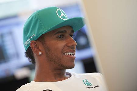メルセデスAMG勢が1-2 バーレーンGPフリー走行1回目