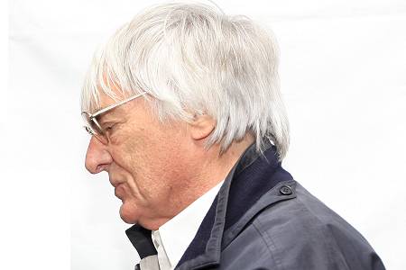 F1最高責任者のエクレストンに不利な証言