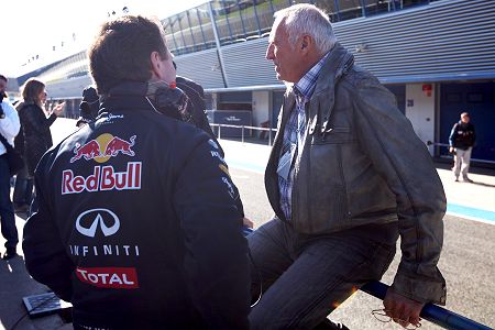 「メルセデスAMGをとらえるのは無理」とレッドブルのオーナー