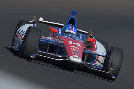 アメリカ人ドライバーが8年ぶりの優勝。佐藤琢磨は19位／インディ500