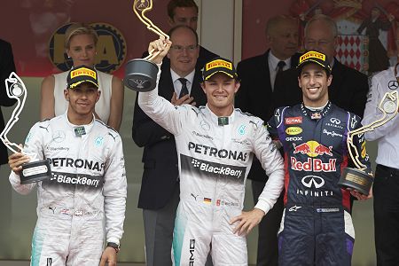 ハミルトンは負け方を学ぶべきだとハッキネン