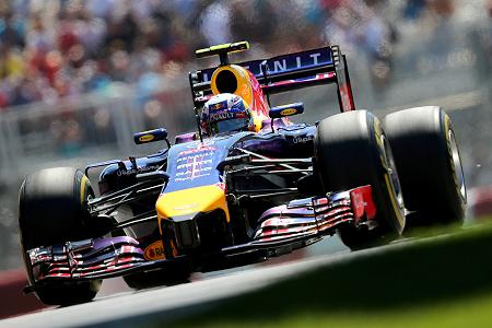 リカルドが初優勝、メルセデス連勝ストップ、可夢偉はリタイア／F1カナダGP決勝