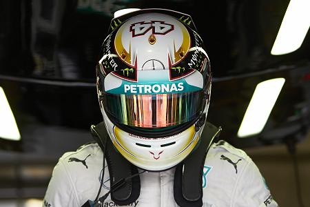 予選で痛恨のスピンを喫したハミルトン。ロズベルグはさらに優位に