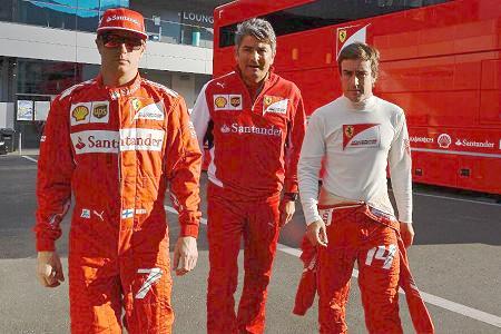 フェラーリは、どちらかのドライバーをクビにしたほうがいいとミカ・ハッキネン