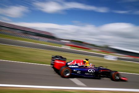 レッドブル「かなり風の影響を受けた」／F1イギリスGP1日目