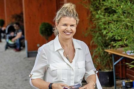 ミハエル・シューマッハのリハビリは進展を見せていると妻がコメント