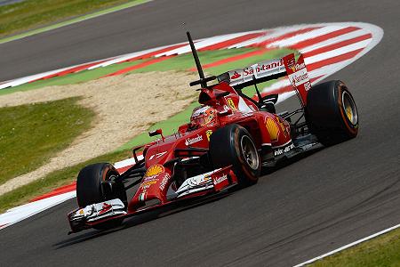 ライコネンの代役、ビアンキがフェラーリでトップタイム／シルバーストン公式テスト2日目