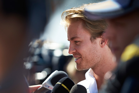 メルセデスAMGで続く心理戦「コース上で結婚祝いはあげない」