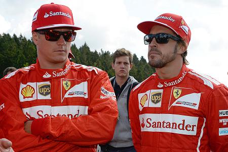 アロンソがレッドブルと接触か。フェラーリは来季もドライバー体制継続を主張