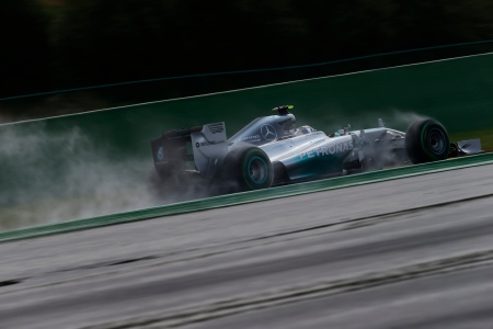 騒動の火消しに躍起、メルセデスAMG首脳