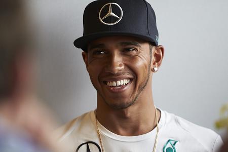 メルセデスAMGのハミルトンがトップタイム／F1イタリアGPフリー走行1回目