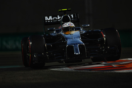 マクラーレン、2015年に向けレッドブルのウイングを「コピー」