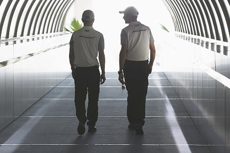 マクラーレン内部にバトン派とマグヌッセン派？