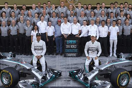 メルセデスAMG首脳陣のおかげで「最悪のシーズン」が回避されたとF1ボス