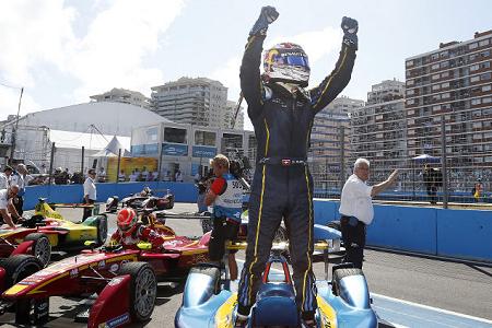 【フォーミュラE】ブエミが初優勝。ベルニュは最後に失速／第3戦決勝結果