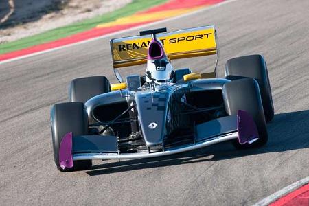 ルノーがFIAの新スーパーライセンス発給要件に抗議